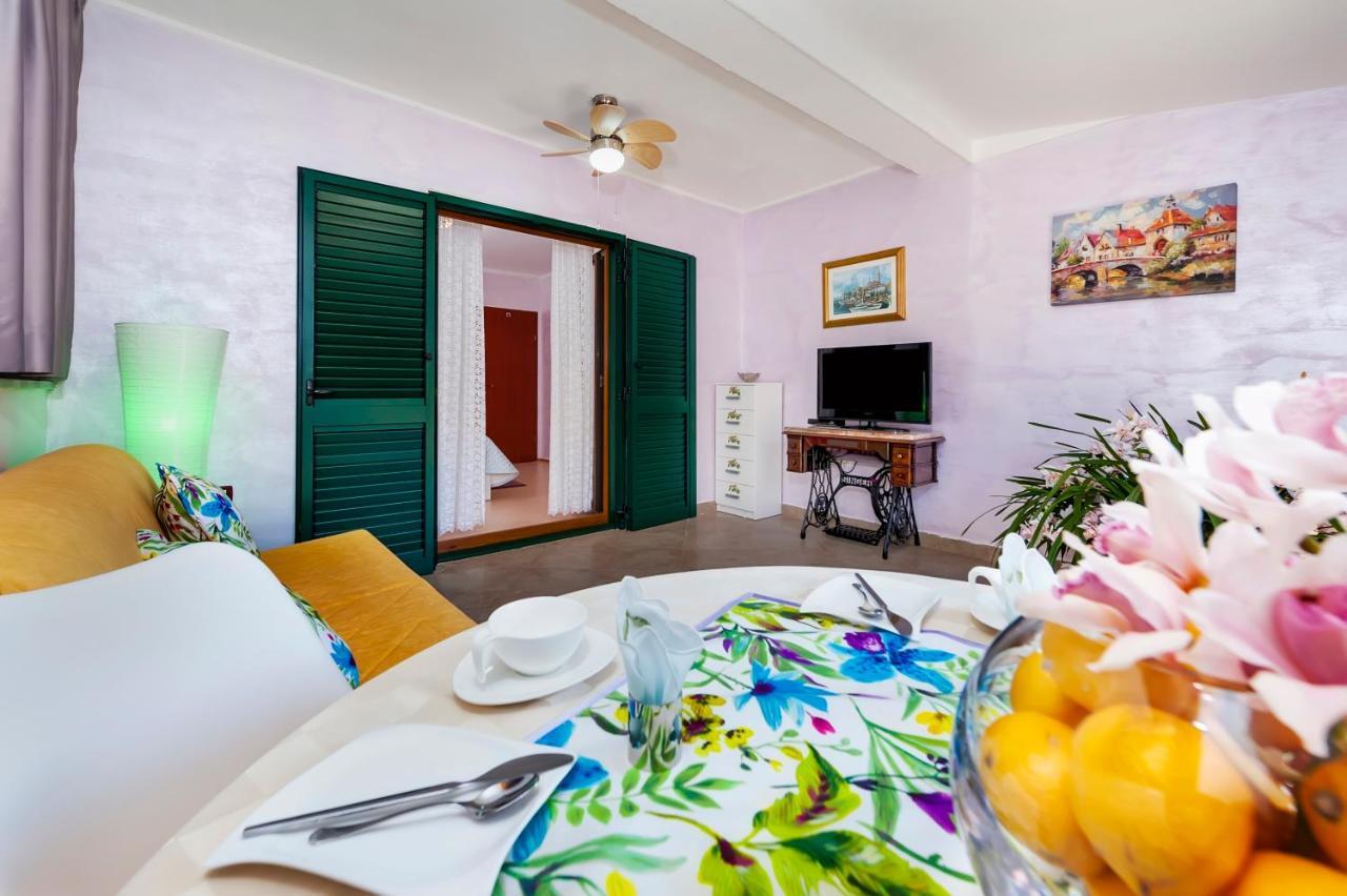 Apartments And Rooms Villa Dea Adults Only Rovinj Exterior foto