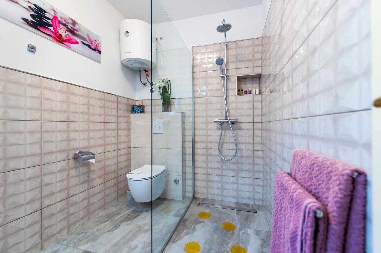 Apartments And Rooms Villa Dea Adults Only Rovinj Exterior foto